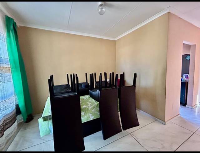 6 BEDROOM HOUSE FOR SALE IN VANDERBIJLPARK CW 6